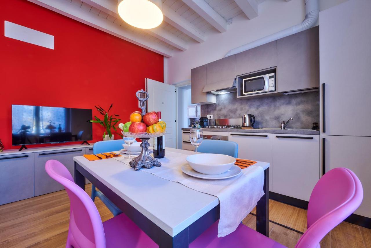 Lecco Lake Apartments Villa Liberty Bagian luar foto